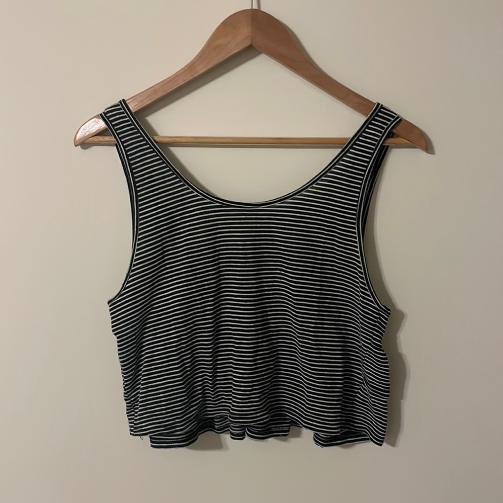 Crop tank top with low cut back
